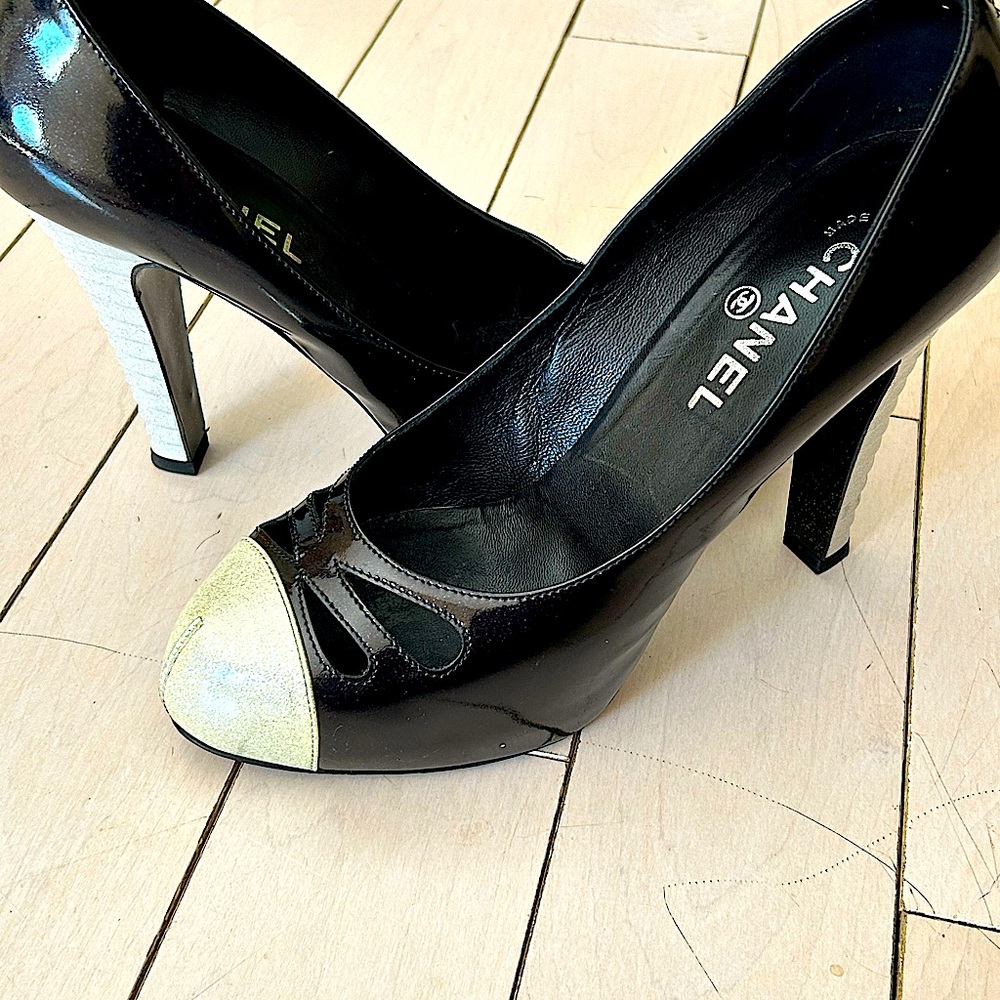 Chanel Black and Silver Women's Heels